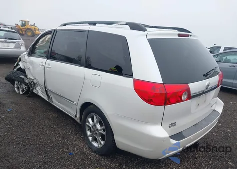 2006 Toyota Sienna Xle Limited z USA, uszkodzony, nr VIN 5TDBA22CX6S058924